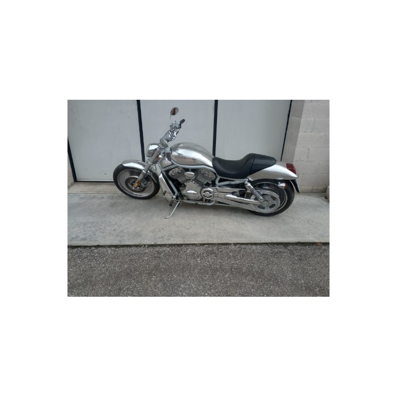 MOTO HARLEY-DAVIDSON